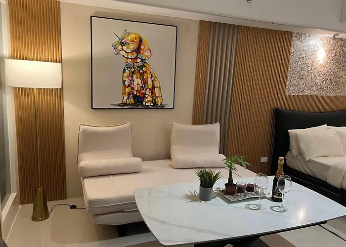 East Glory Penthouse Apartment *